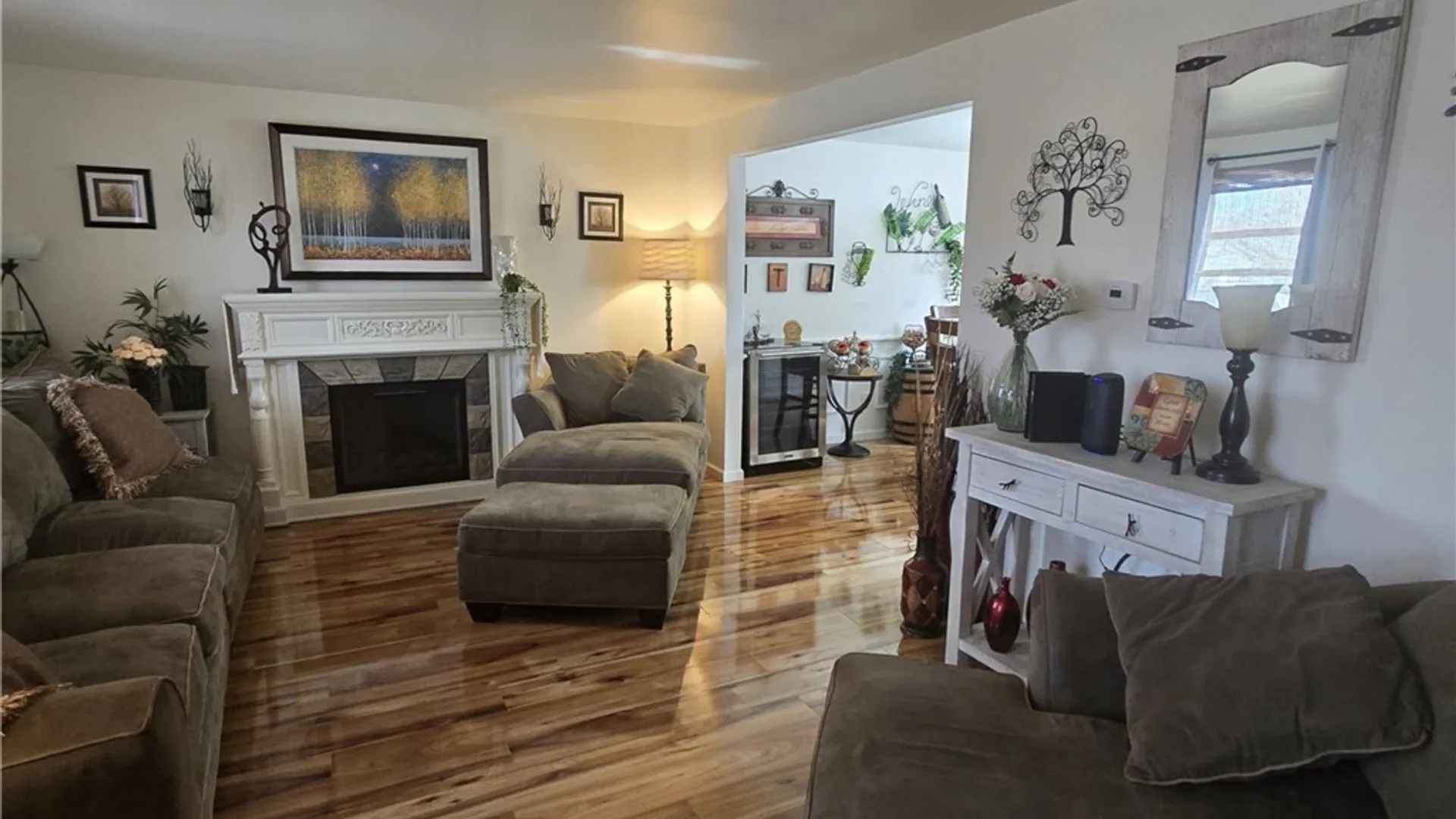 Property at 465 Rowley Road, Cheektowaga, NY 14043 4