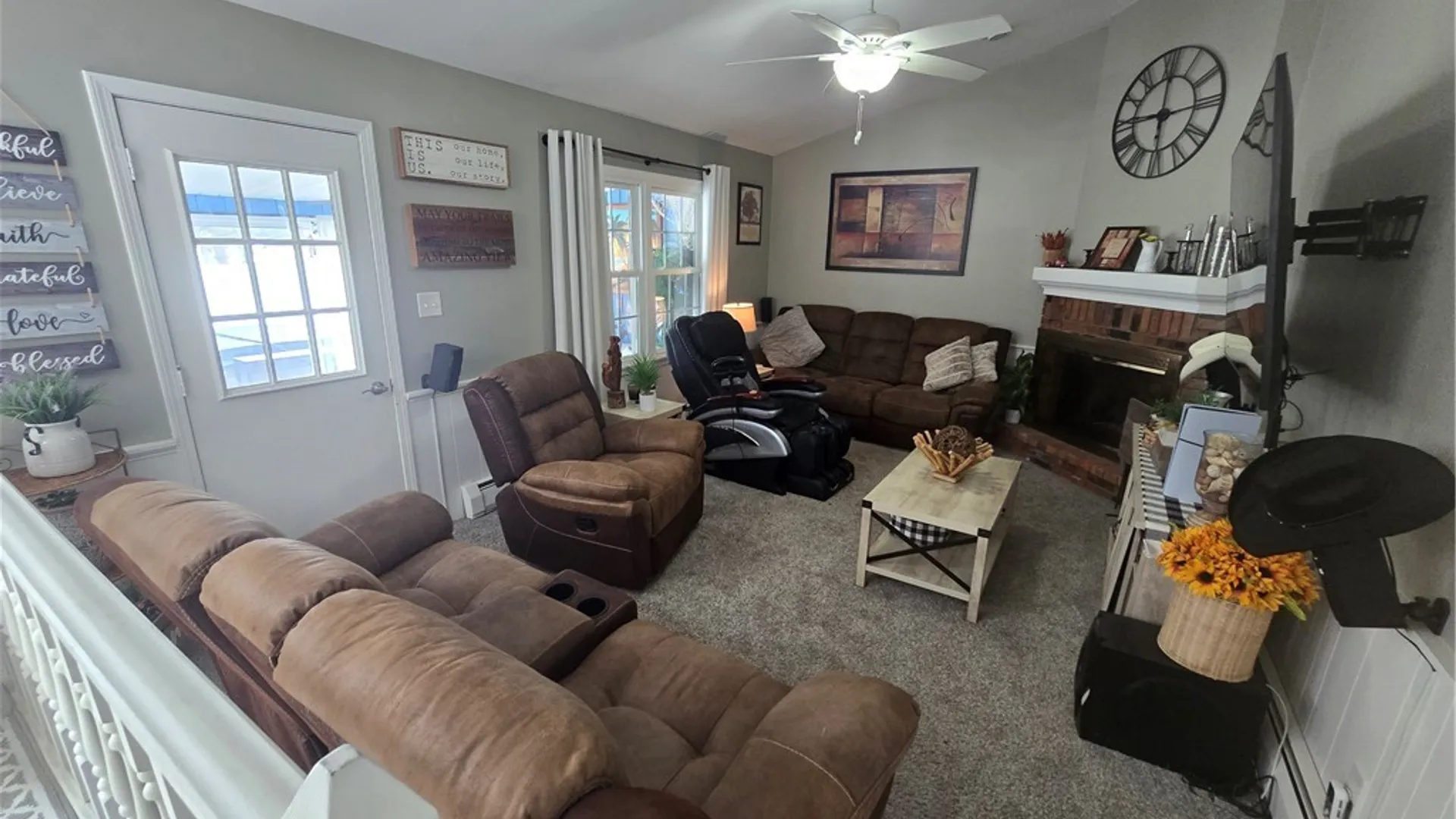 Property at 465 Rowley Road, Cheektowaga, NY 14043 8