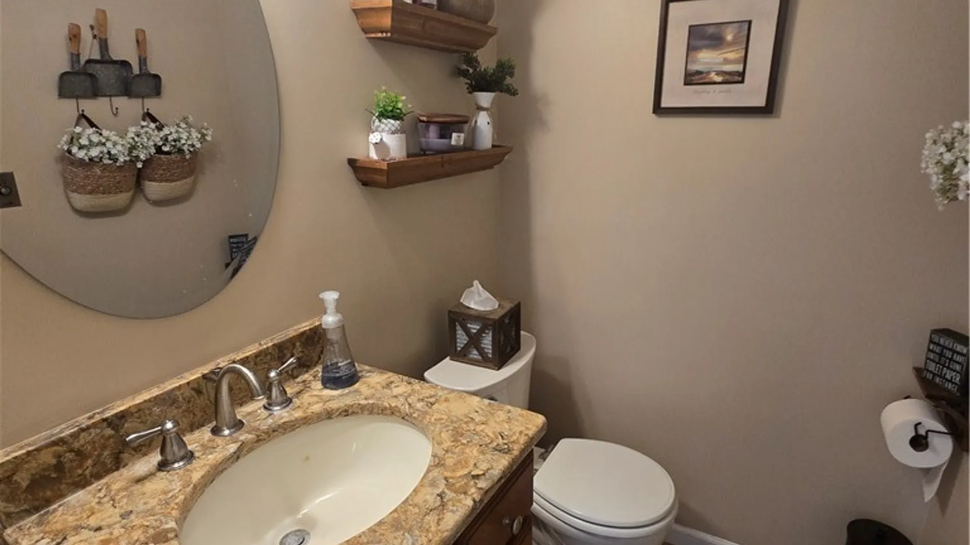 Property at 465 Rowley Road, Cheektowaga, NY 14043 9