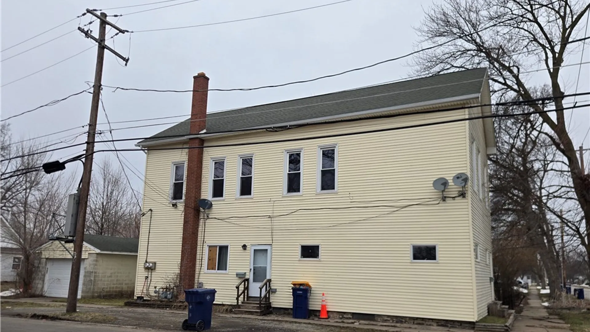 Property at 285 Clinton Street, Lockport City, NY 14094 3
