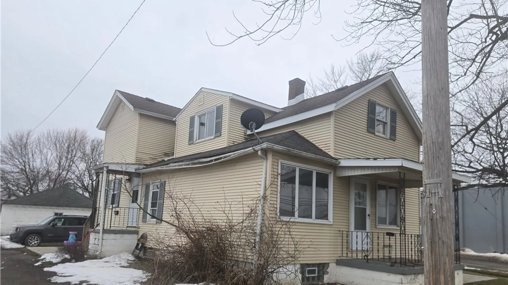 Property at 340 Park Avenue, Lockport City, NY 14094 3