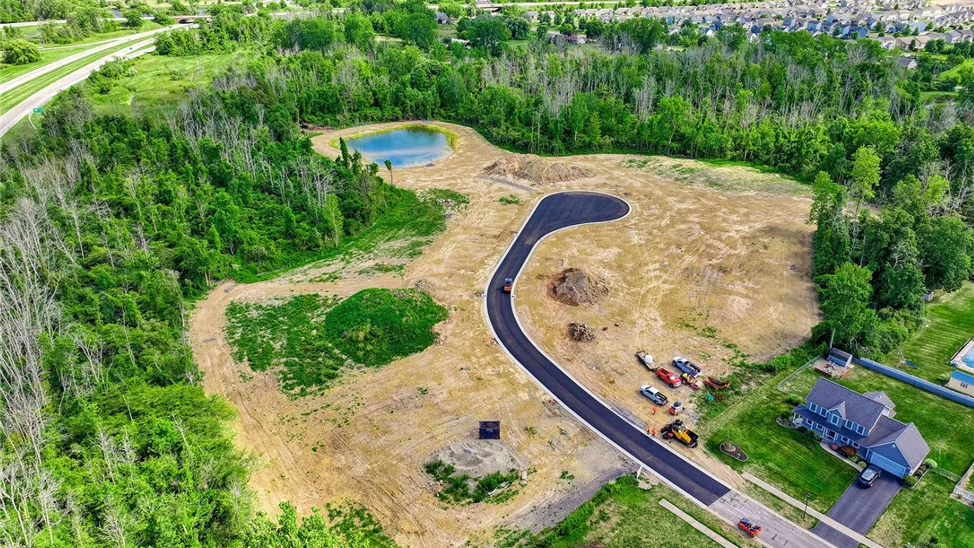 Property at 275 Bronze Leaf Trail, Greece, NY 14612 7