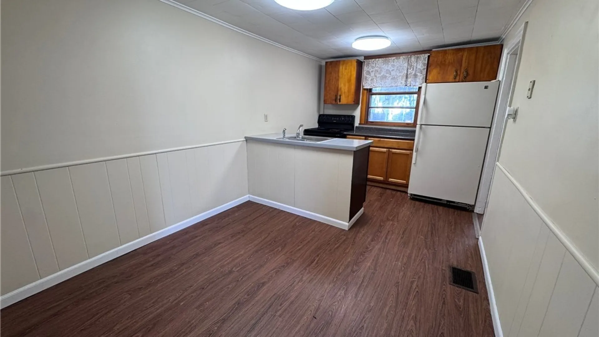 Property at 10761 Main Street, Clarence, NY 14031 10