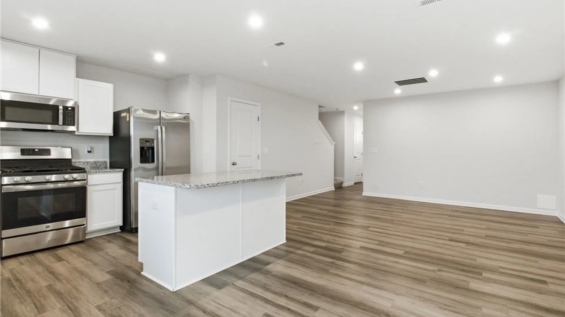 Property at 108 South Drive, West Seneca, NY 14218 12