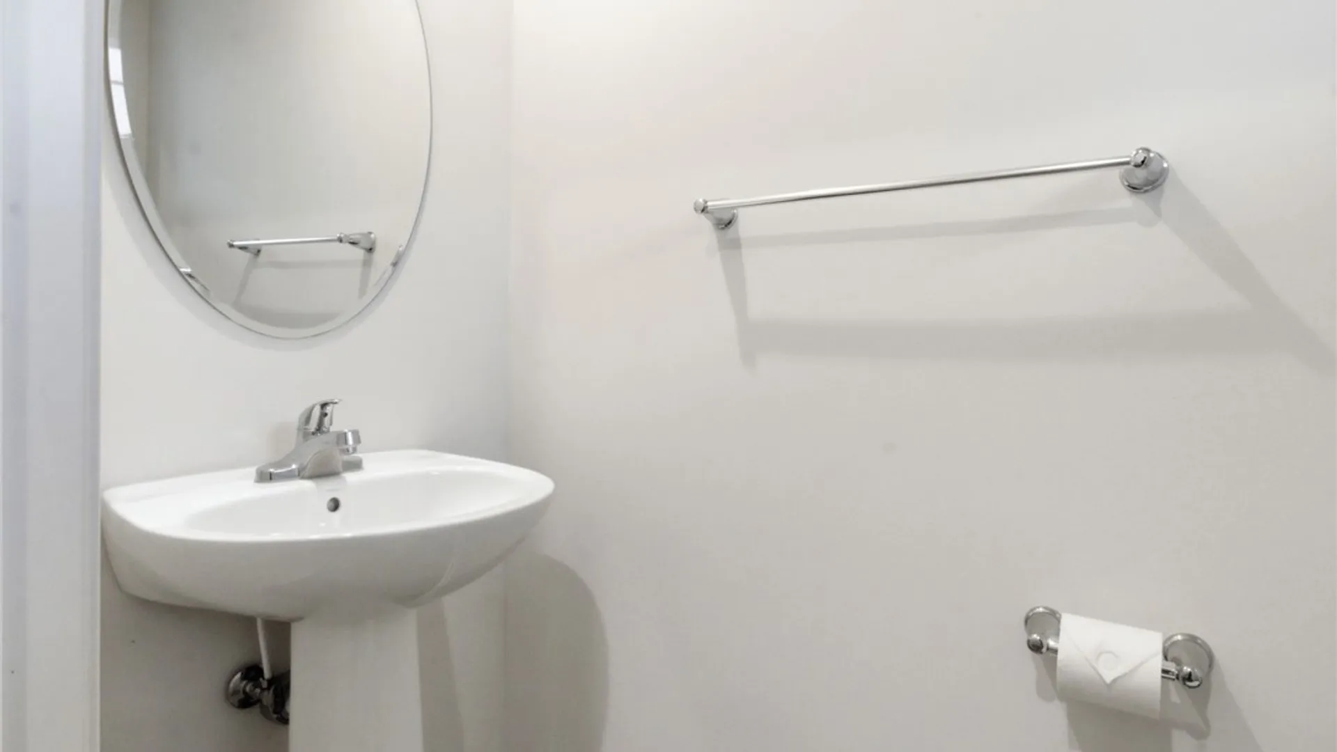 Property at 108 South Drive, West Seneca, NY 14218 17