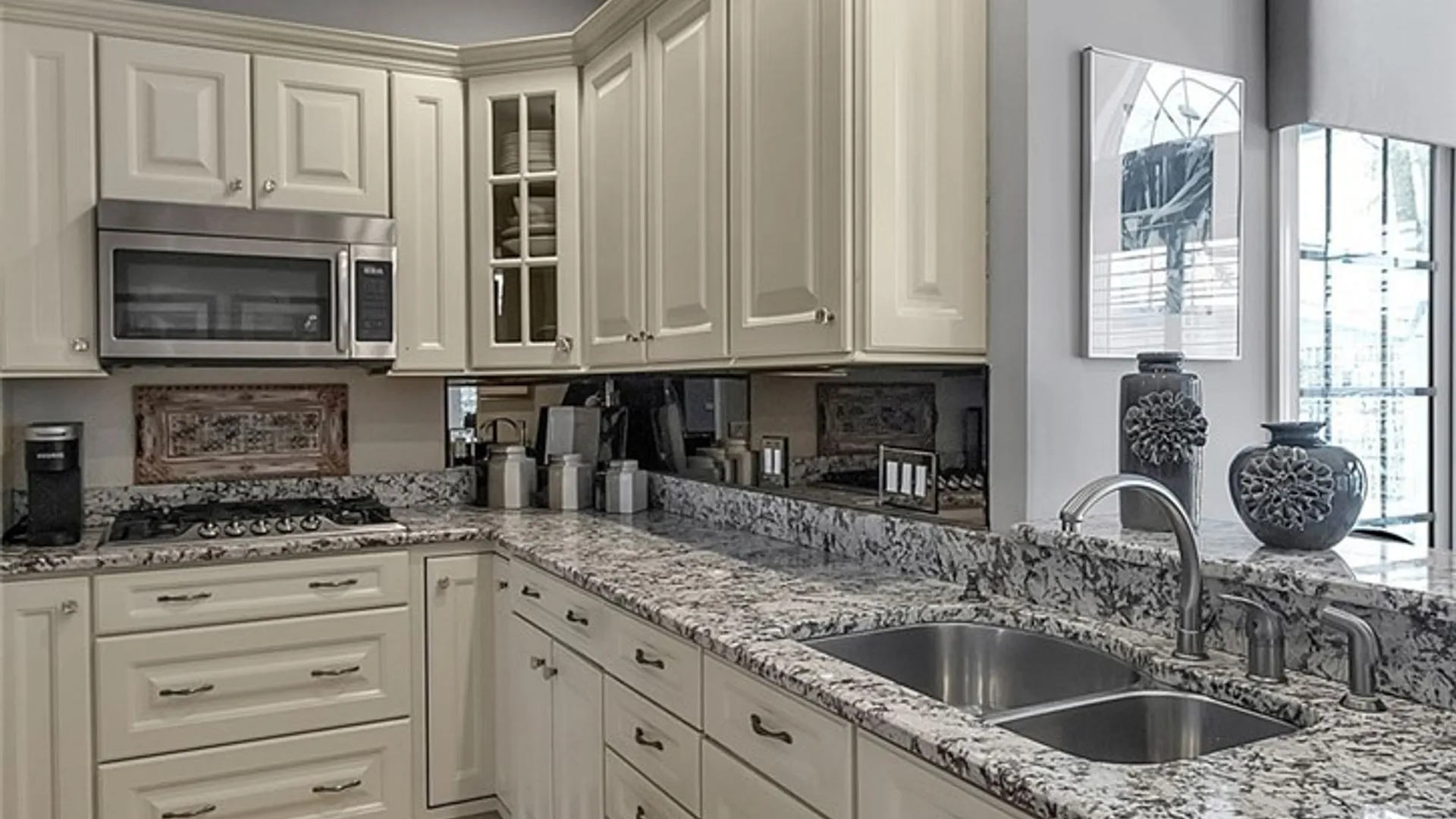 Property at 177 Promenade Lane, Amherst, NY 14221 18