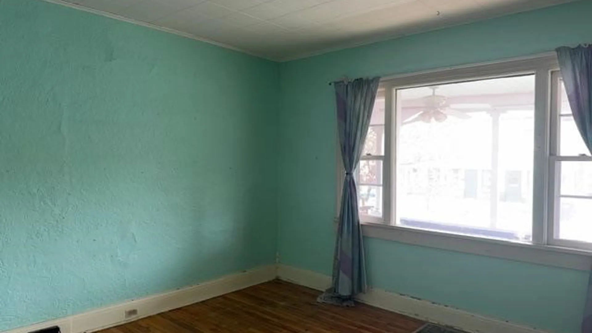 Property at 327 Robinson Street, Syracuse, NY 13203 12