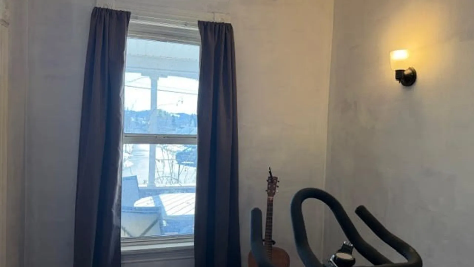 Property at 327 Robinson Street, Syracuse, NY 13203 13