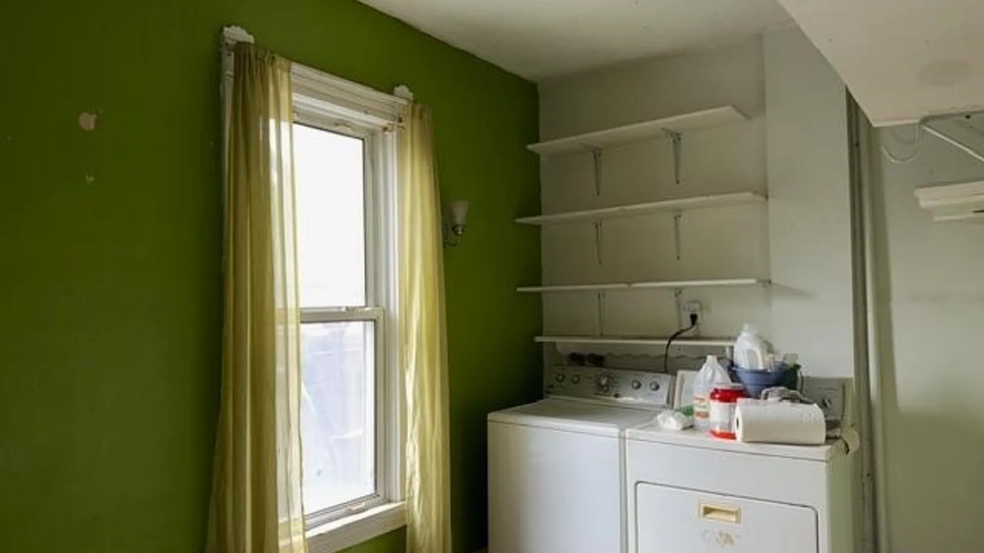 Property at 327 Robinson Street, Syracuse, NY 13203 17