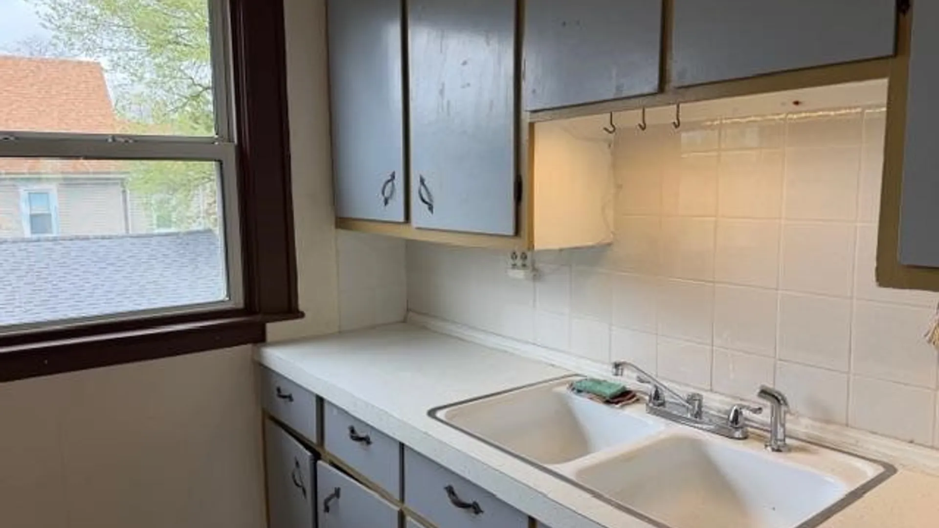 Property at 327 Robinson Street, Syracuse, NY 13203 21