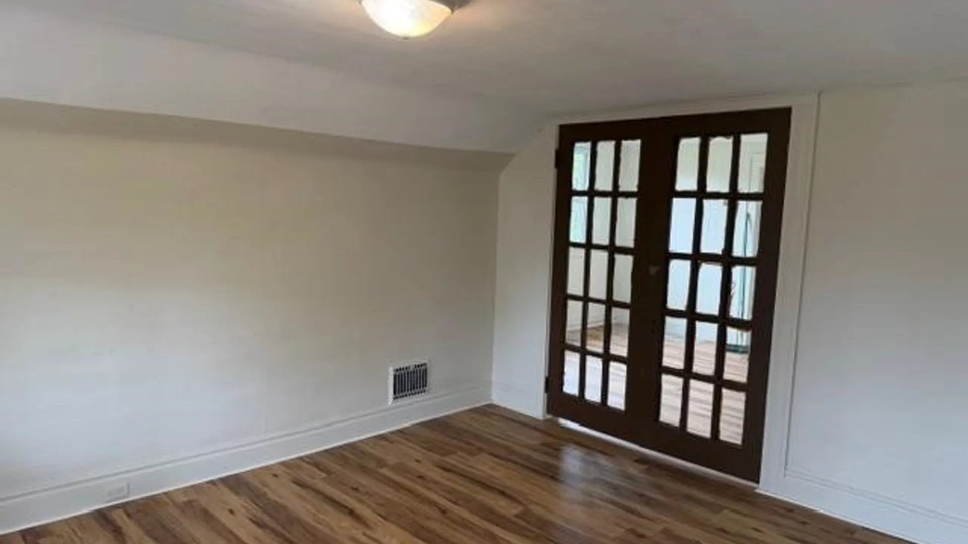 Property at 327 Robinson Street, Syracuse, NY 13203 32