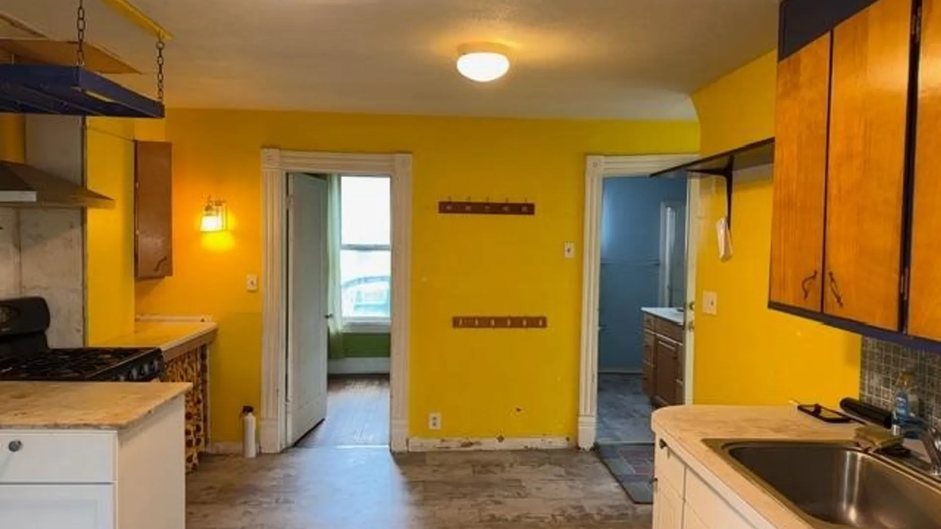 Property at 327 Robinson Street, Syracuse, NY 13203 8