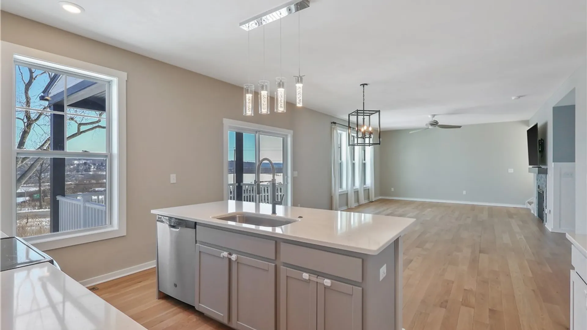 Property at 5506 Rolling Meadows Way, Camillus, NY 13031 21