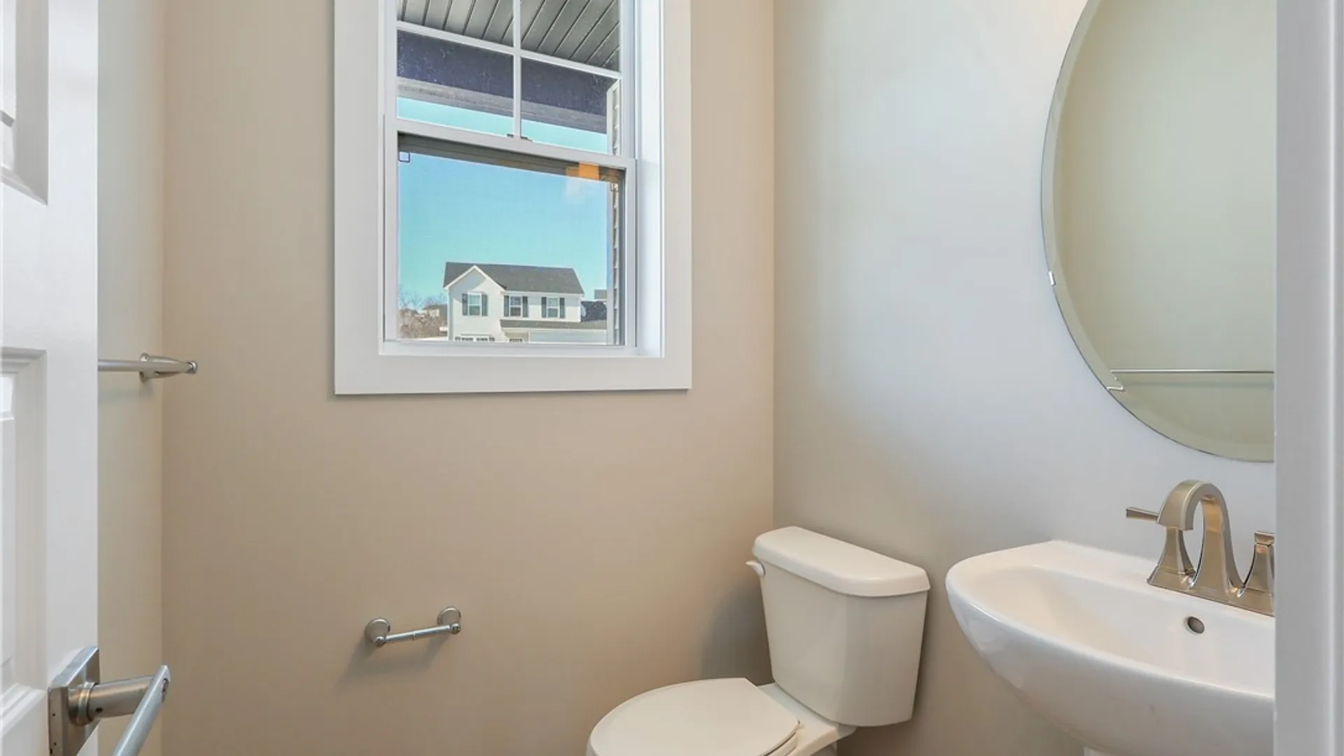 Property at 5506 Rolling Meadows Way, Camillus, NY 13031 22