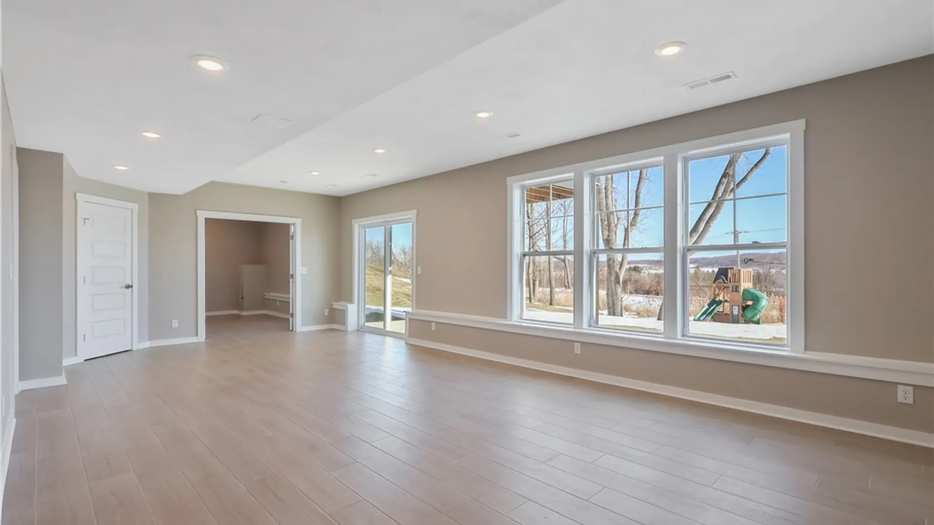 Property at 5506 Rolling Meadows Way, Camillus, NY 13031 35