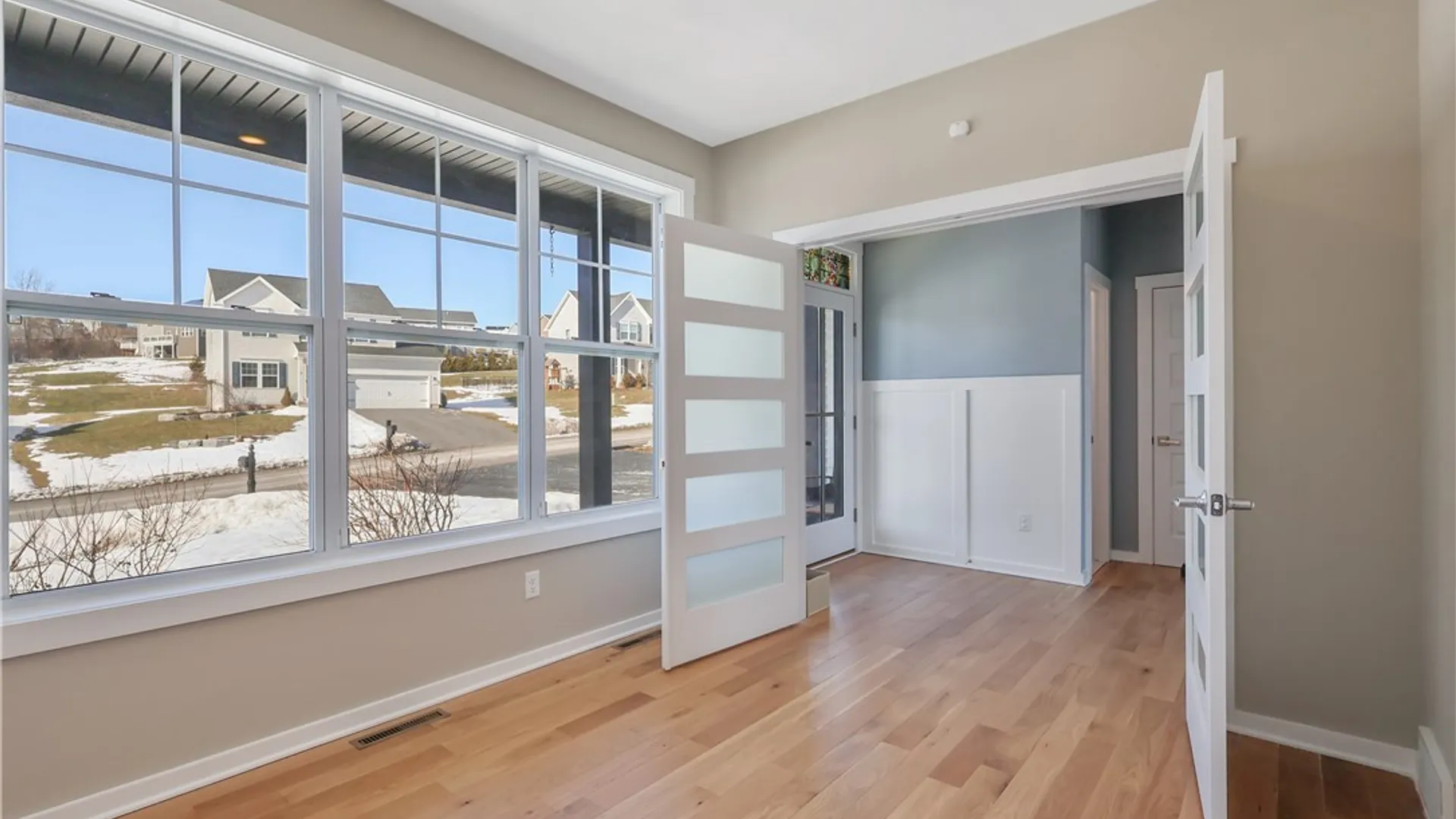 Property at 5506 Rolling Meadows Way, Camillus, NY 13031 5