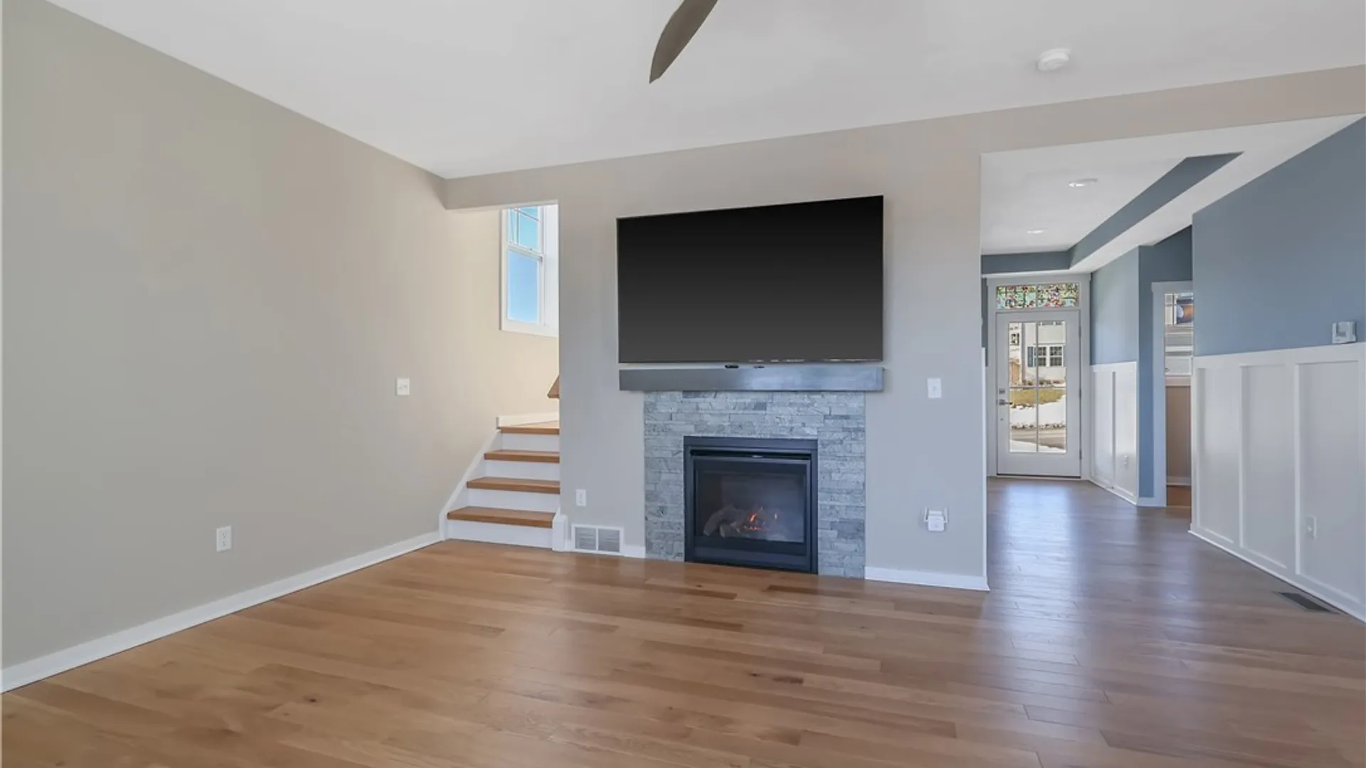 Property at 5506 Rolling Meadows Way, Camillus, NY 13031 8