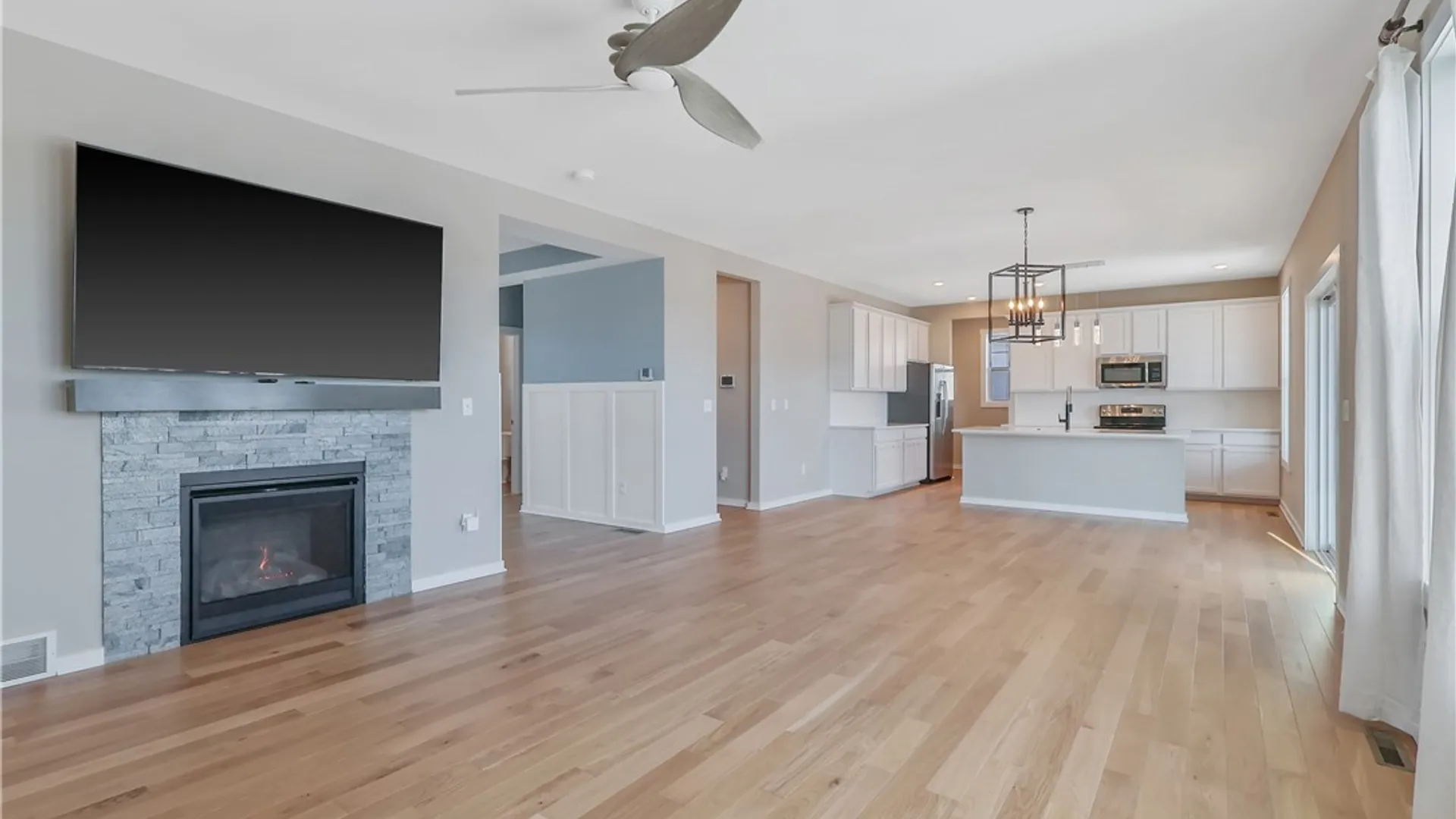 Property at 5506 Rolling Meadows Way, Camillus, NY 13031 9