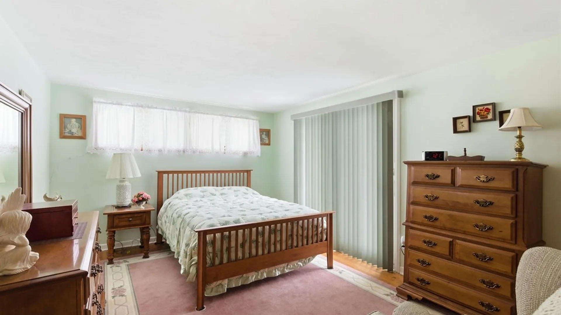 Property at 7 Trelign Drive, Cicero, NY 13212 18