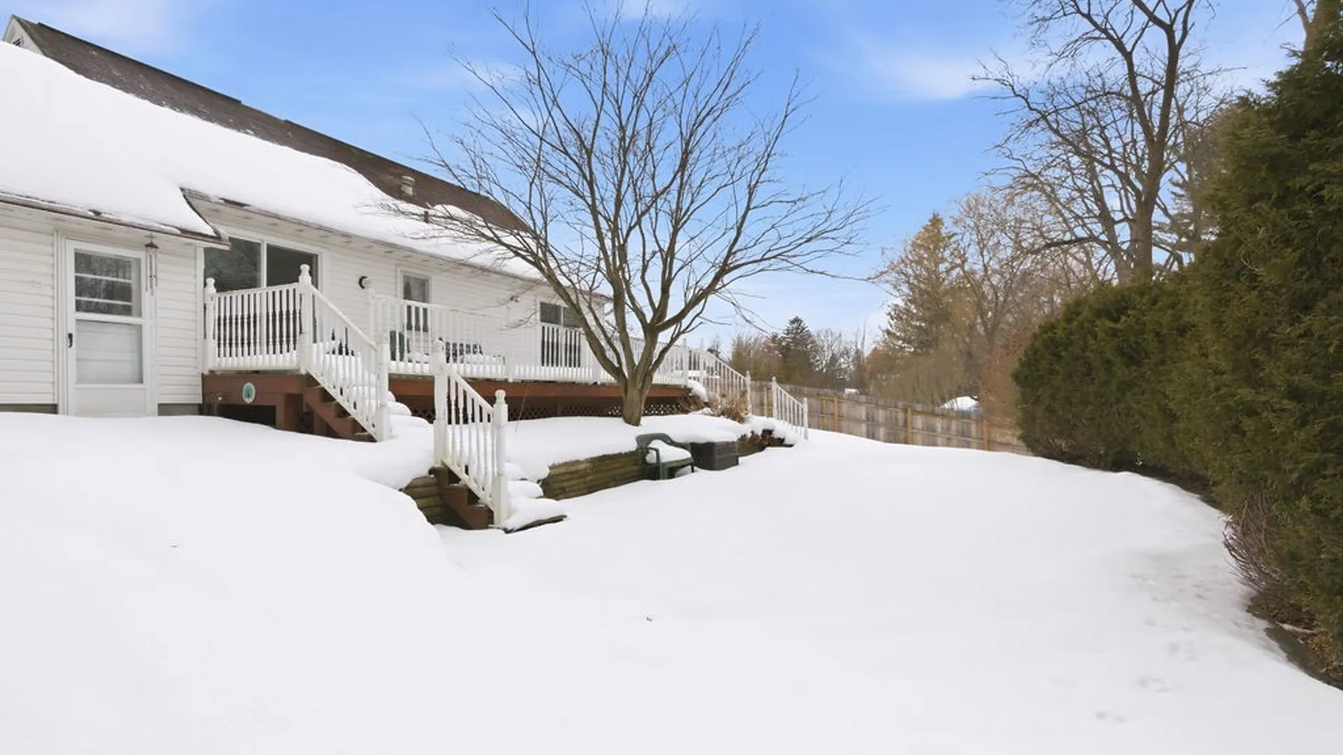 Property at 7 Trelign Drive, Cicero, NY 13212 38