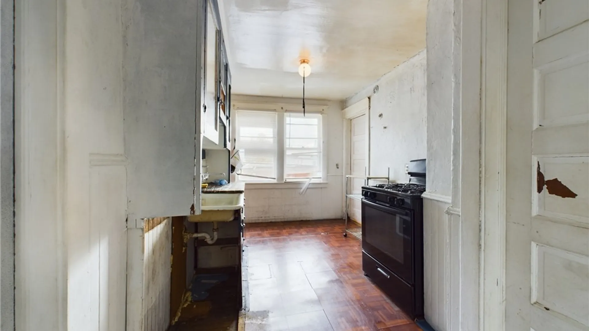 Property at 106 Esser Avenue, Buffalo, NY 14207 5