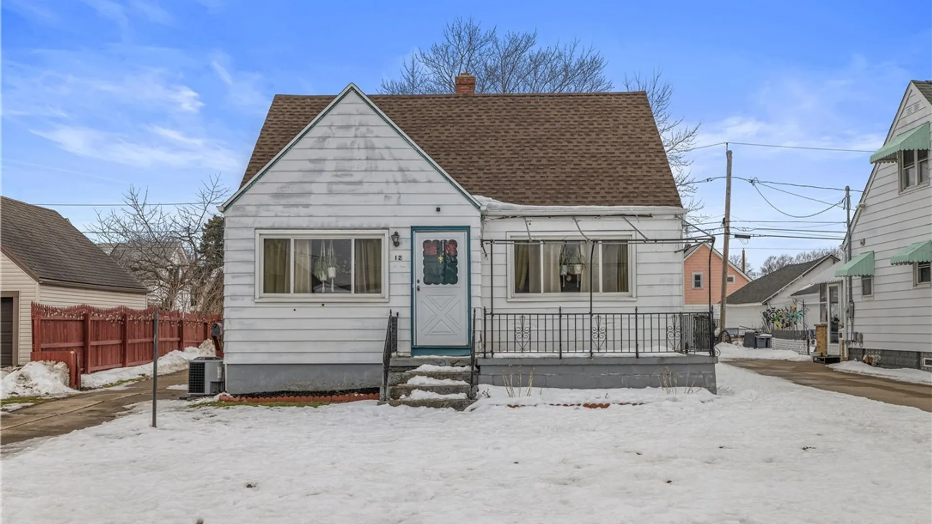 Property at 12 Leonard Post Drive, Cheektowaga, NY 14211 2
