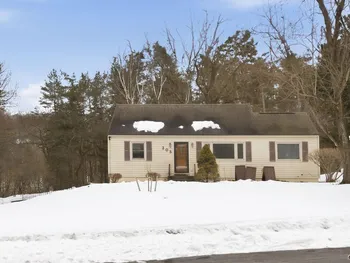 Property at 205 Broadmoor Drive, Camillus, NY 13031