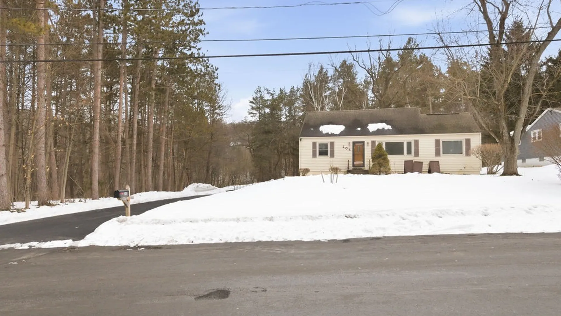 Property at 205 Broadmoor Drive, Camillus, NY 13031 2