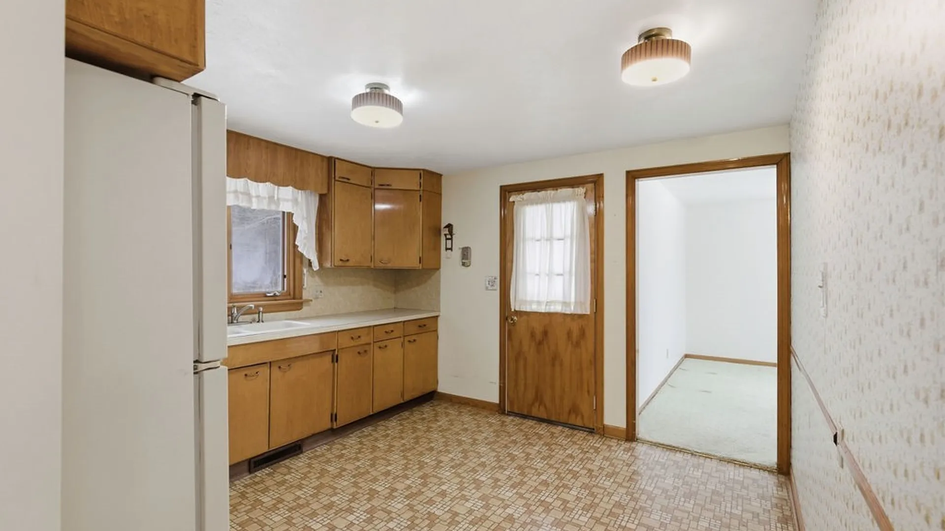 Property at 205 Broadmoor Drive, Camillus, NY 13031 23