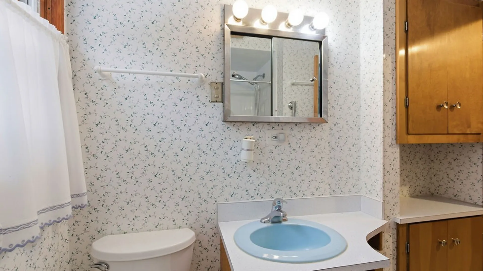 Property at 205 Broadmoor Drive, Camillus, NY 13031 27