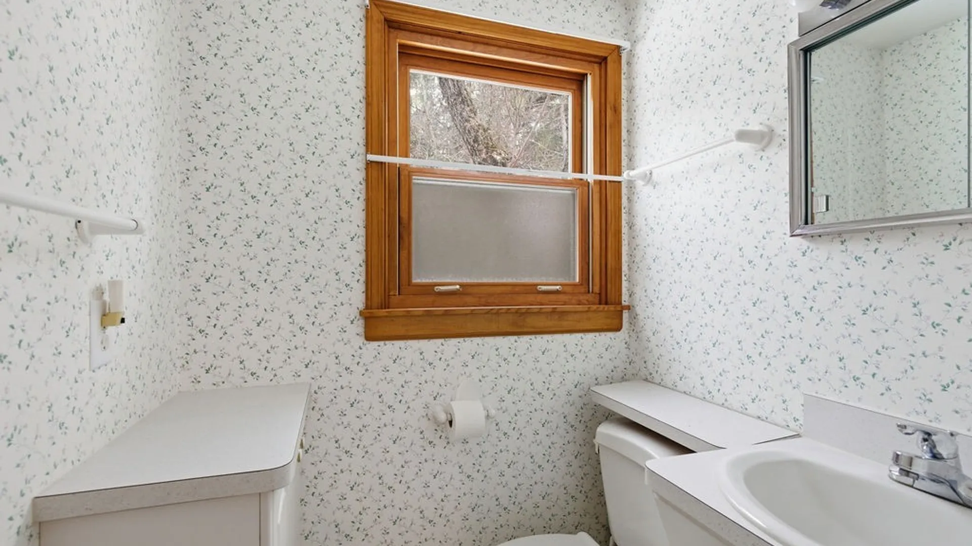 Property at 205 Broadmoor Drive, Camillus, NY 13031 38