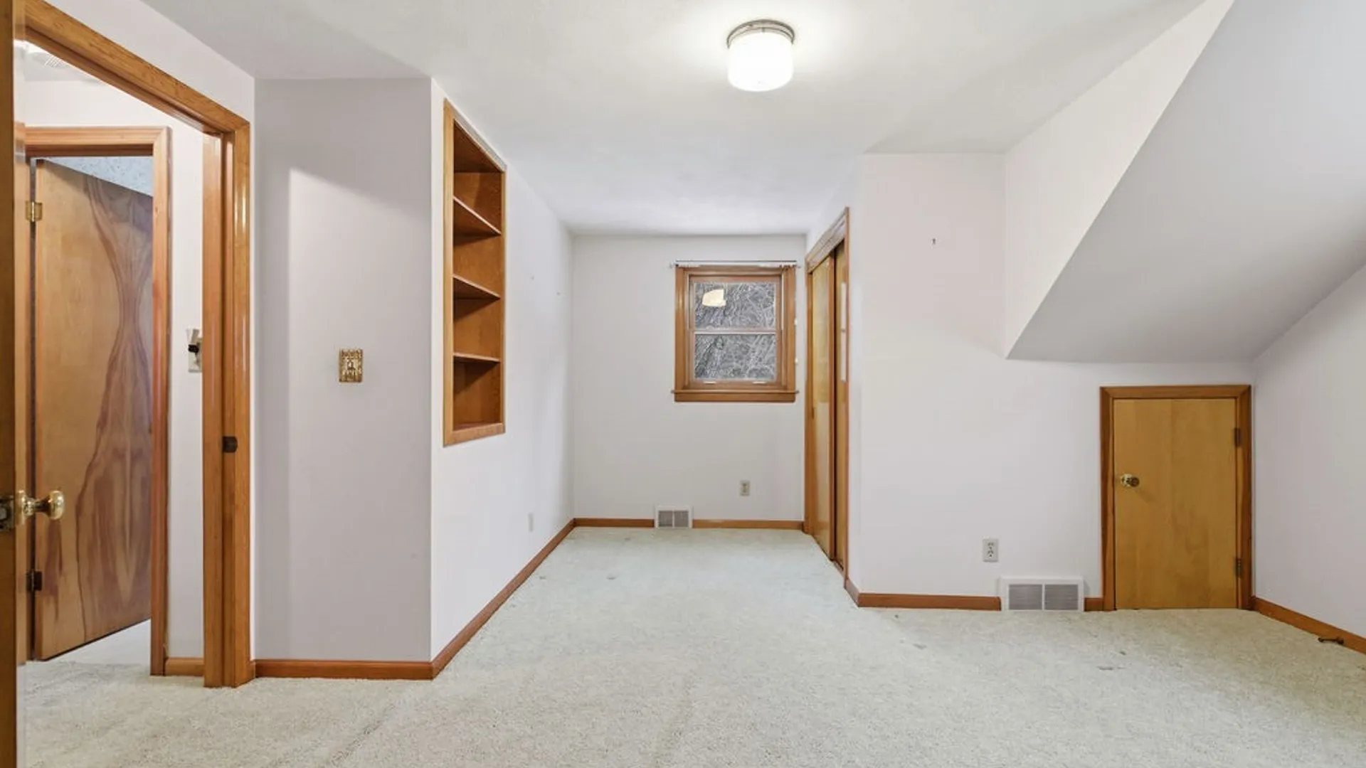 Property at 205 Broadmoor Drive, Camillus, NY 13031 41