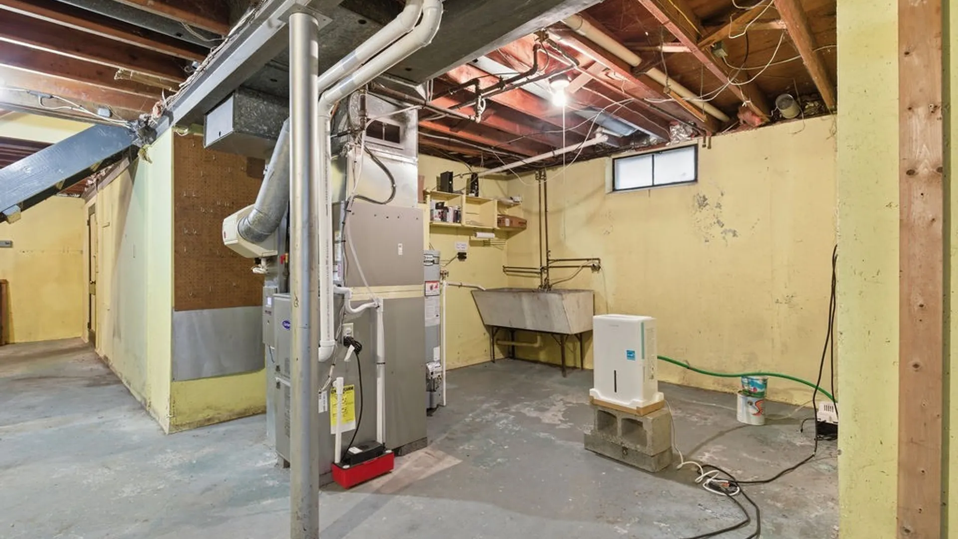 Property at 205 Broadmoor Drive, Camillus, NY 13031 46