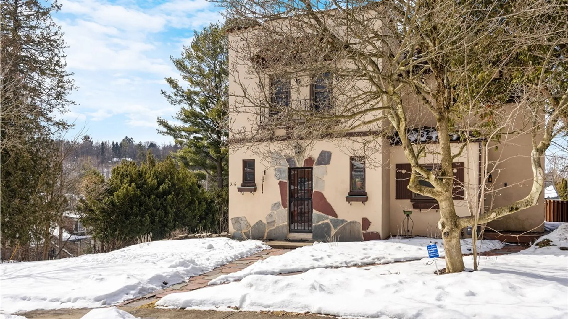 Property at 316 Barrington Road, Syracuse, NY 13214 4