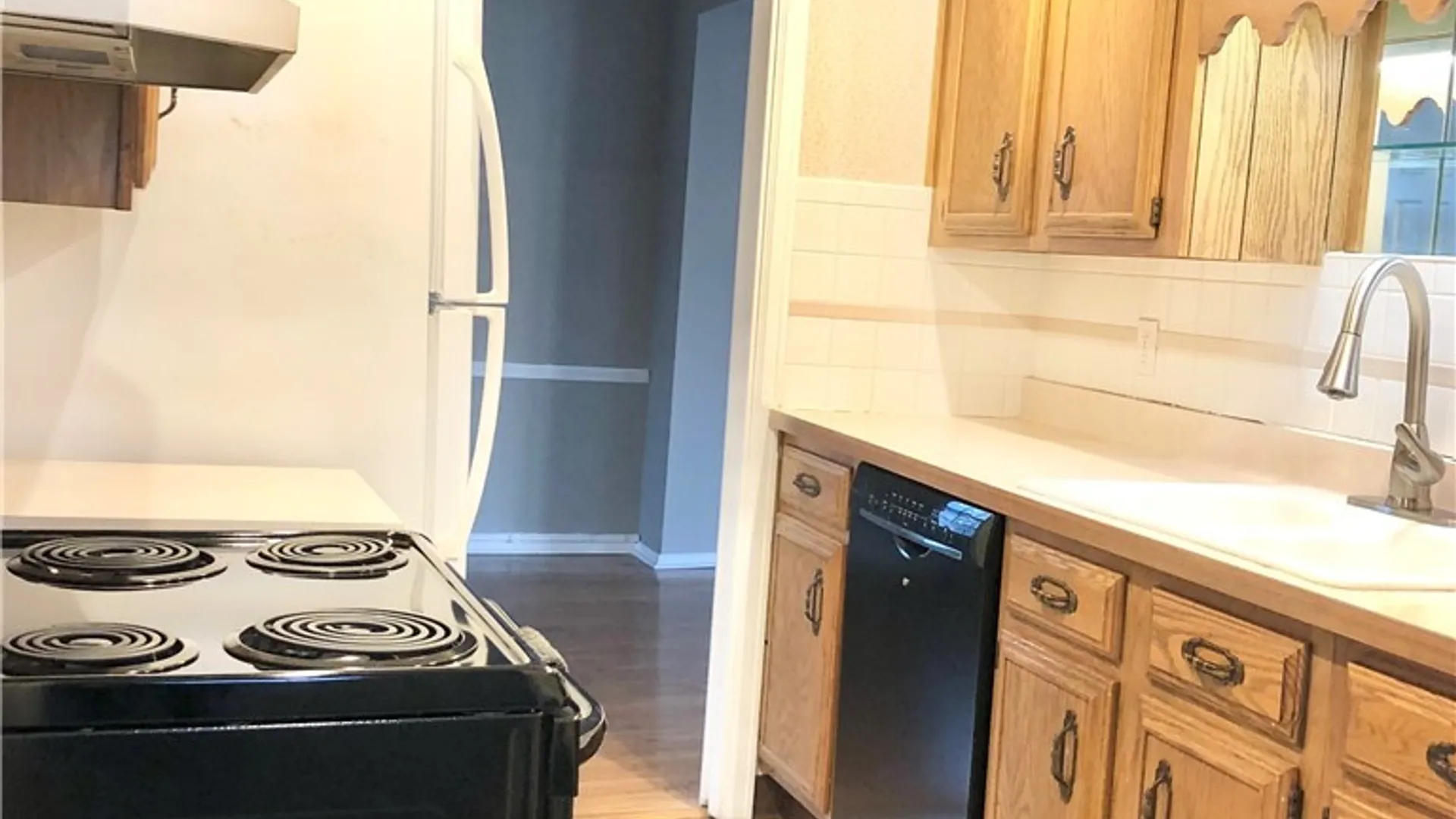 Property at 200 Koenig Road, Tonawanda, NY 14150 4