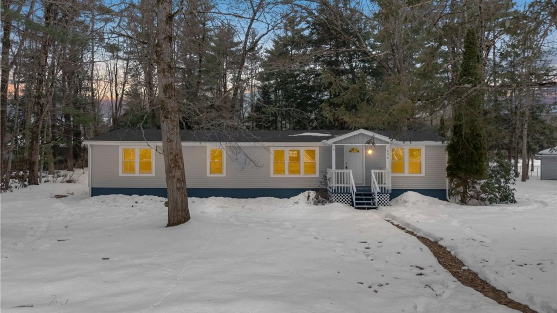 Property at 808 Mcclanathan Avenue, Vienna, NY 13308 2
