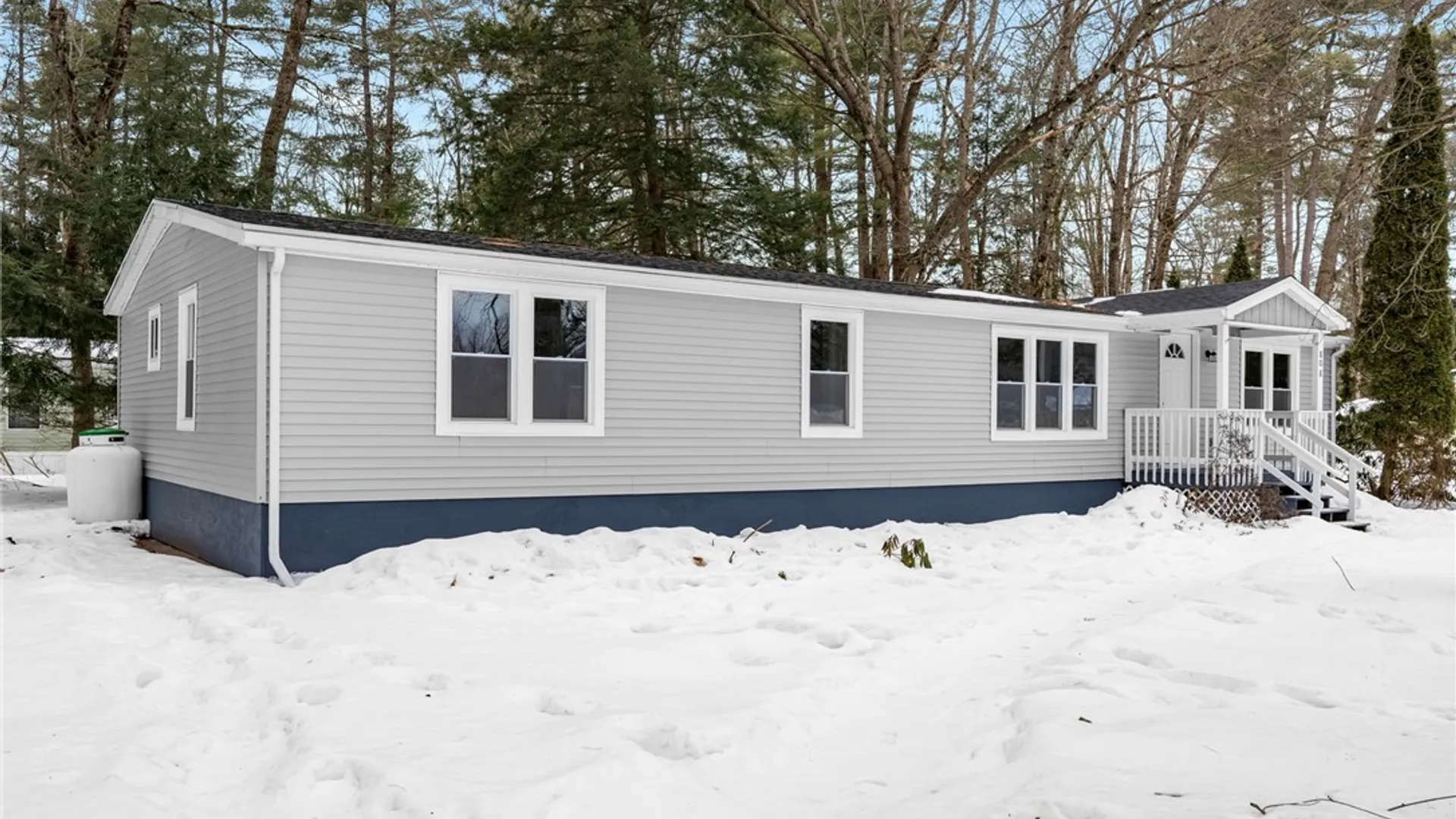 Property at 808 Mcclanathan Avenue, Vienna, NY 13308 44