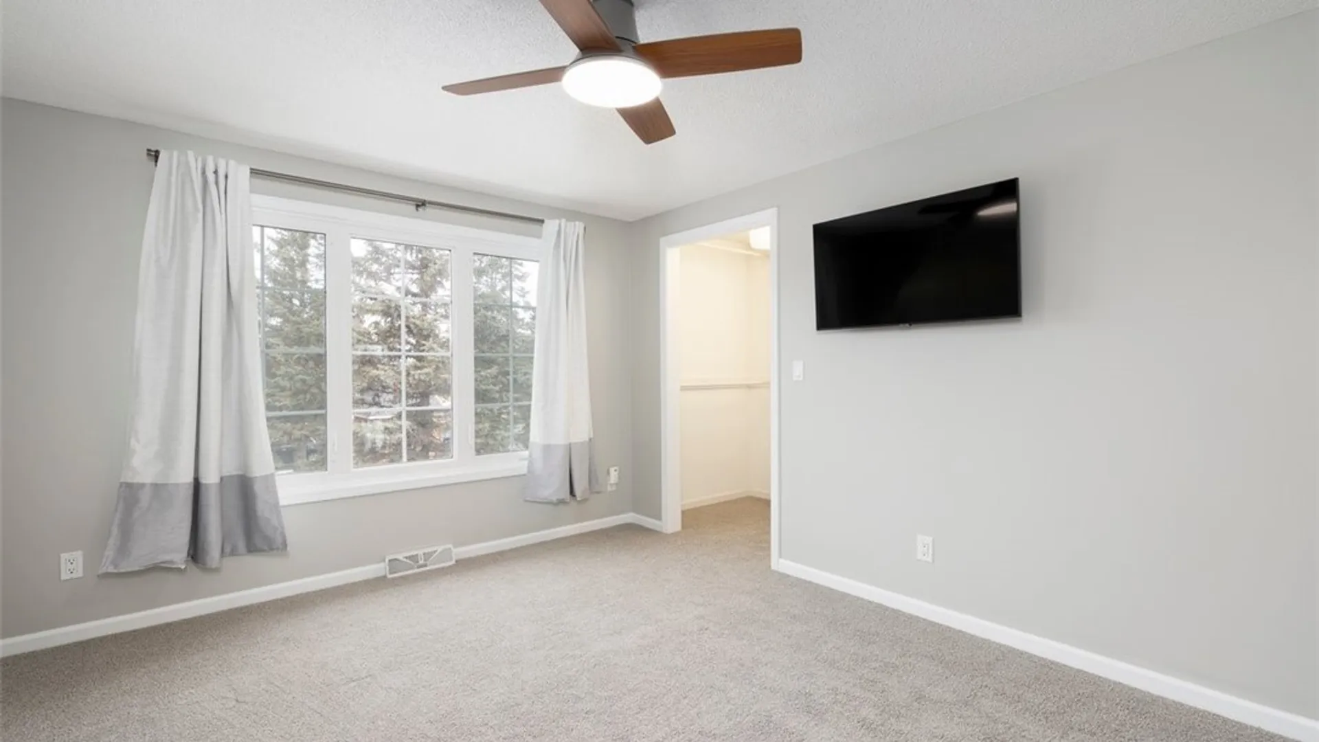 Property at 71 Tralee Terrace, Amherst, NY 14051 13