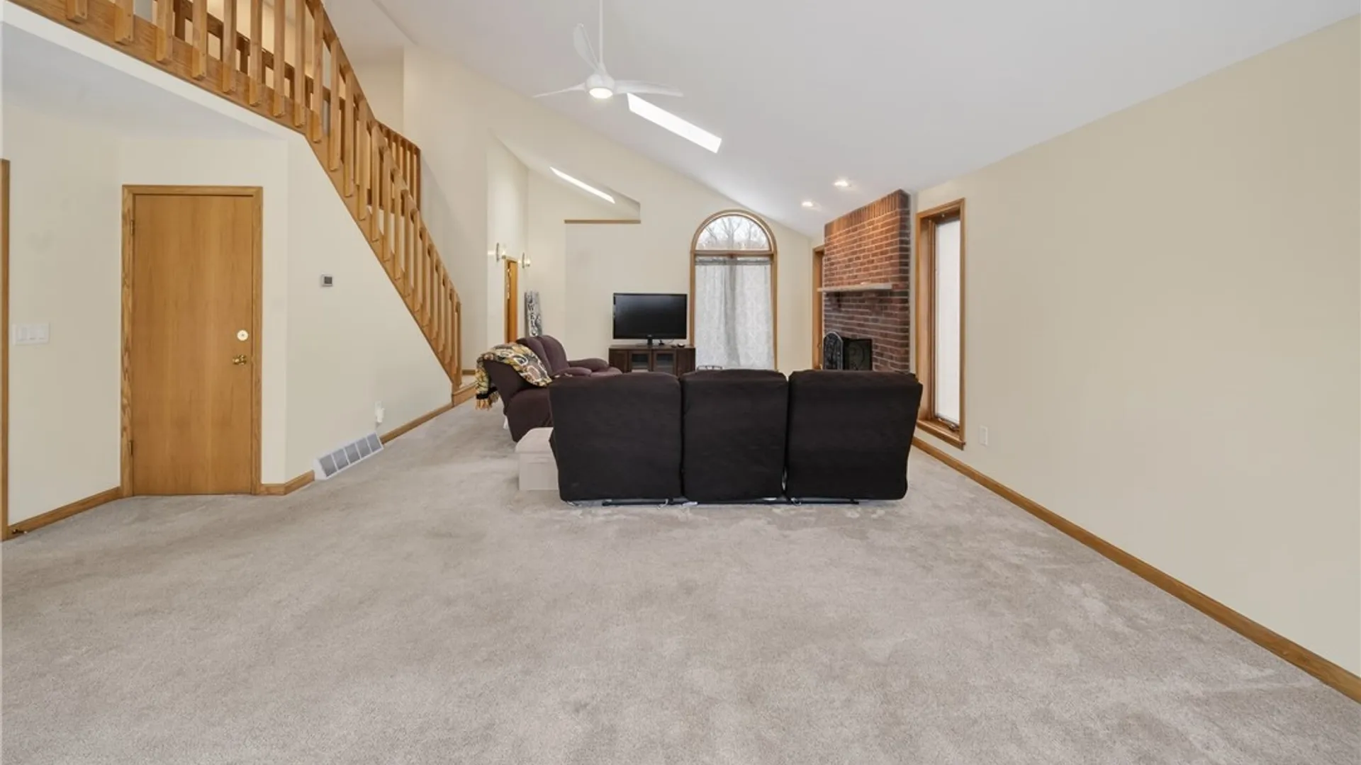 Property at 3291 Greenleafe Dr, Lysander, NY 13135 15