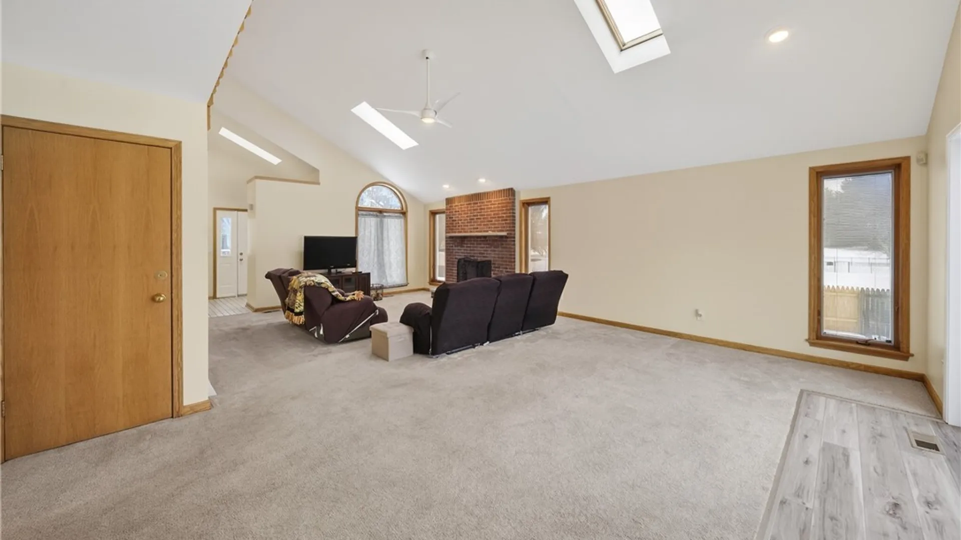 Property at 3291 Greenleafe Dr, Lysander, NY 13135 16