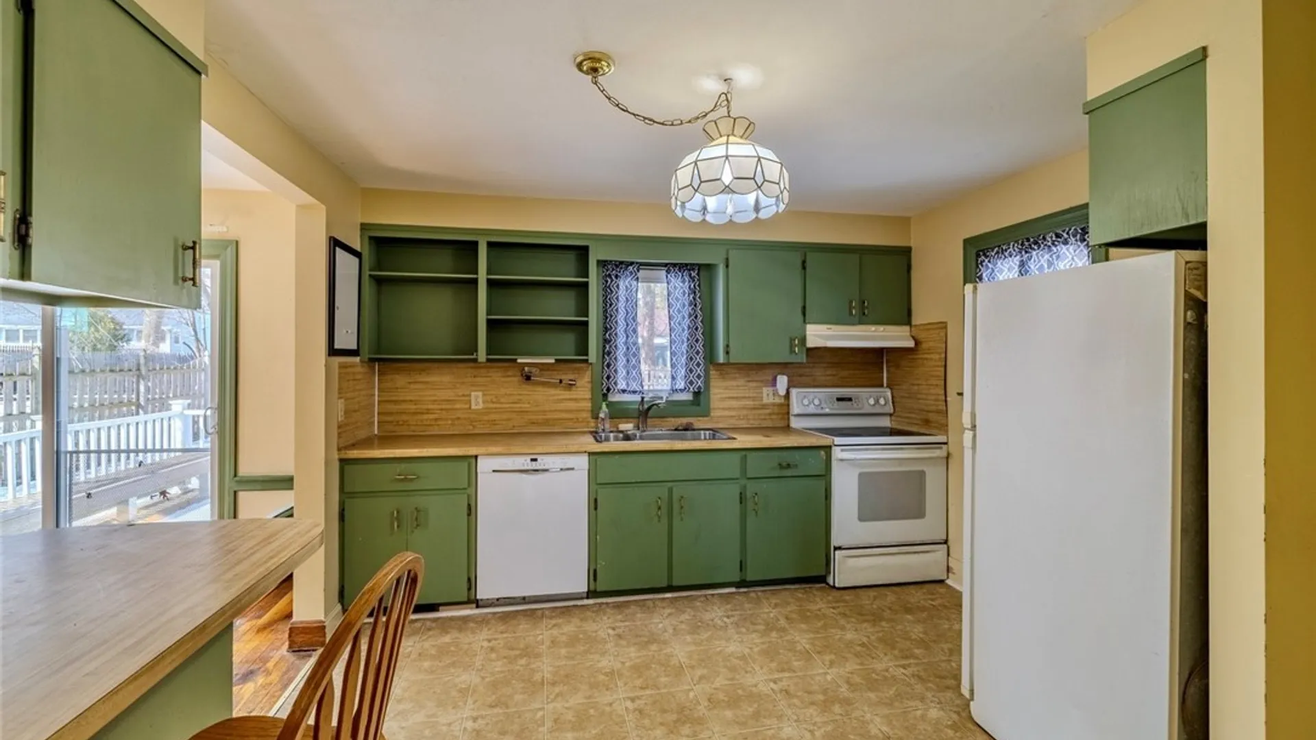 Property at 121 Butternut Drive, DeWitt, NY 13214 10