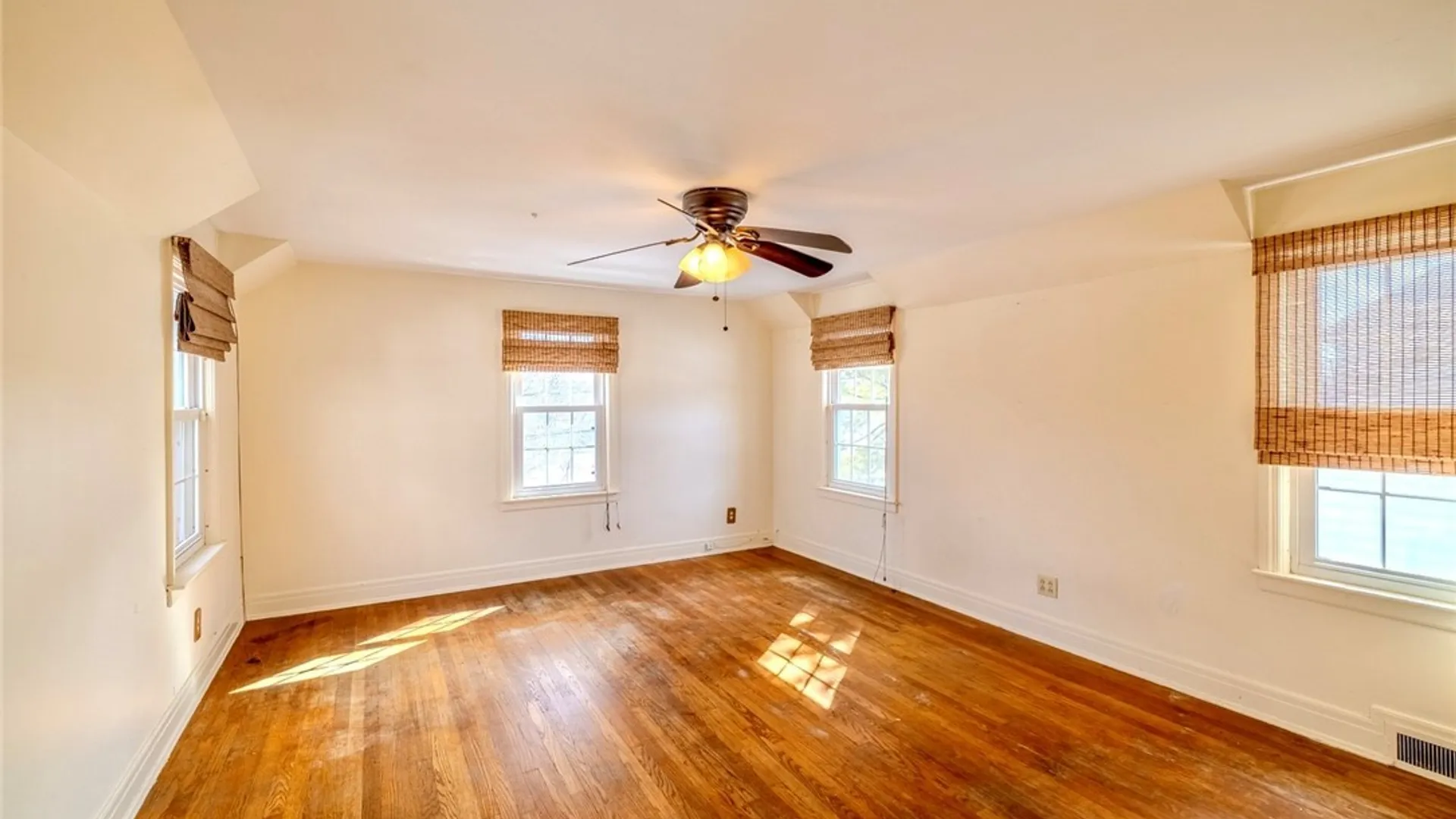 Property at 121 Butternut Drive, DeWitt, NY 13214 20