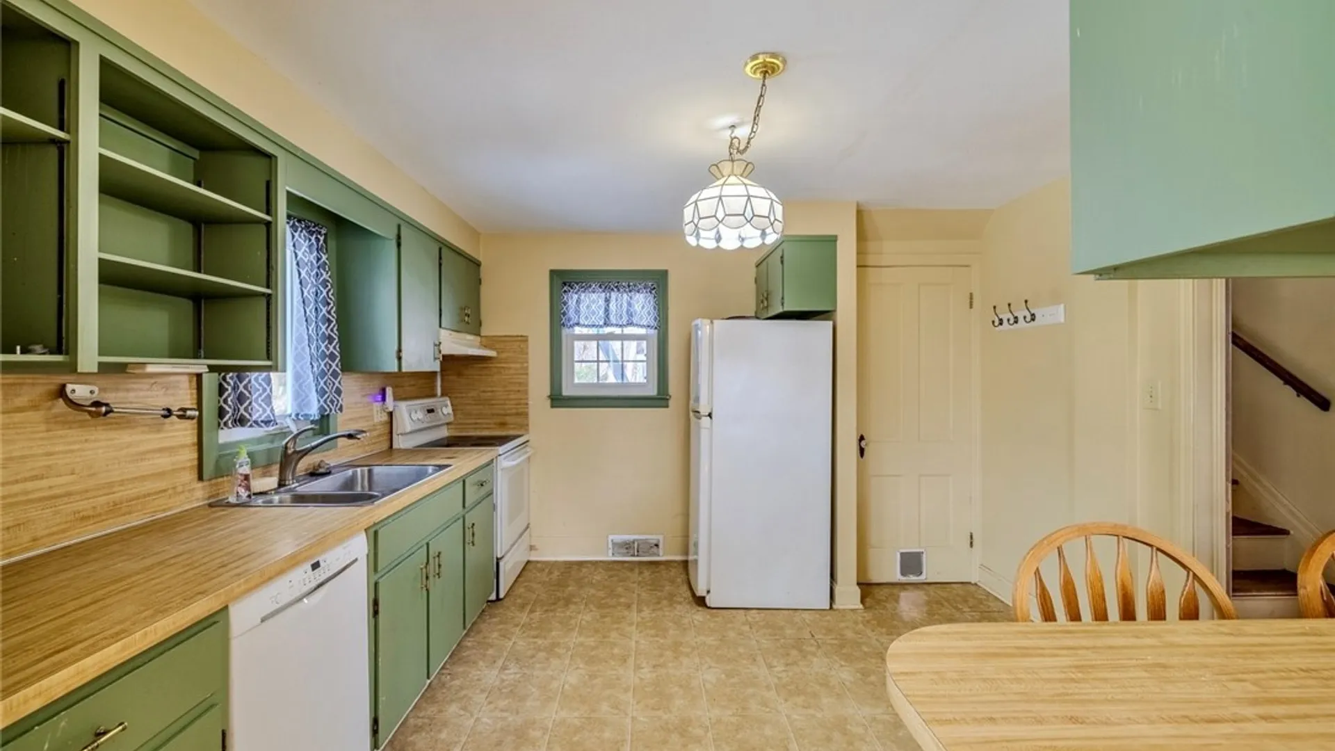 Property at 121 Butternut Drive, DeWitt, NY 13214 9