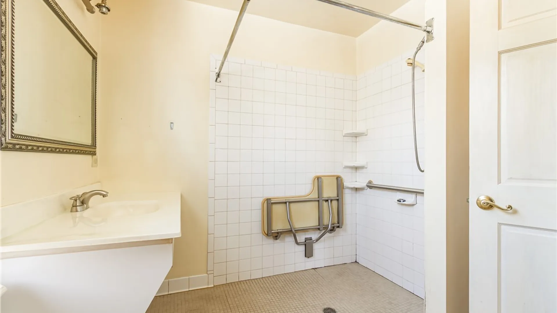 Property at 4 Sanford Place, Rochester, NY 14620 18