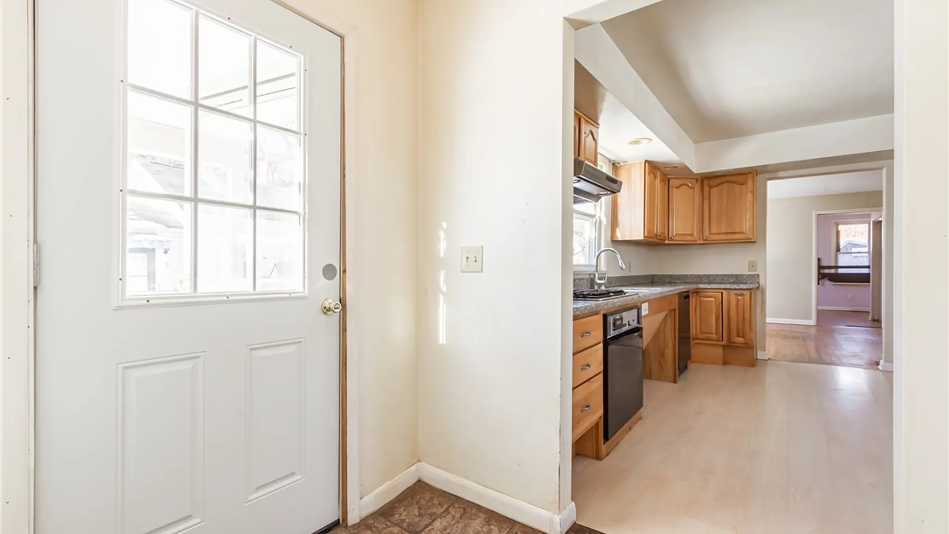 Property at 4 Sanford Place, Rochester, NY 14620 2