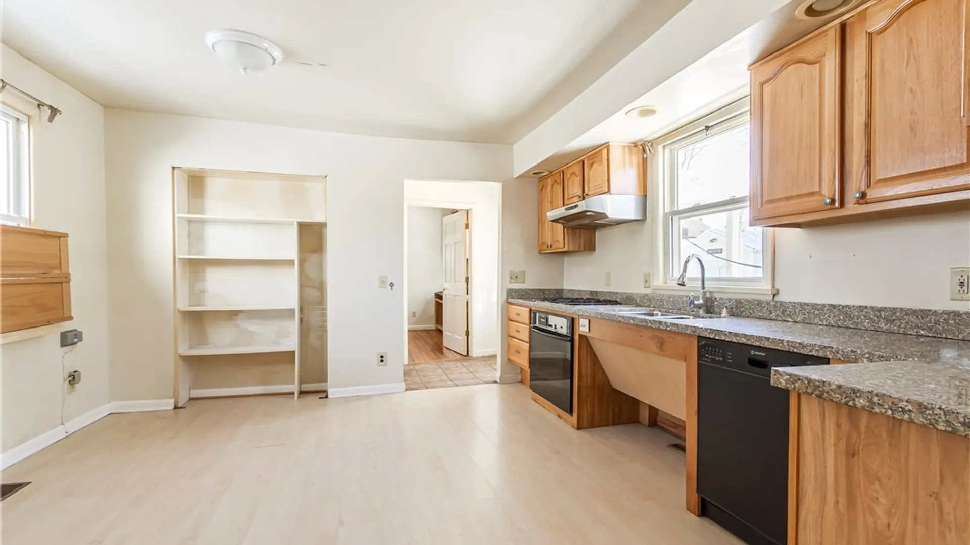 Property at 4 Sanford Place, Rochester, NY 14620 5