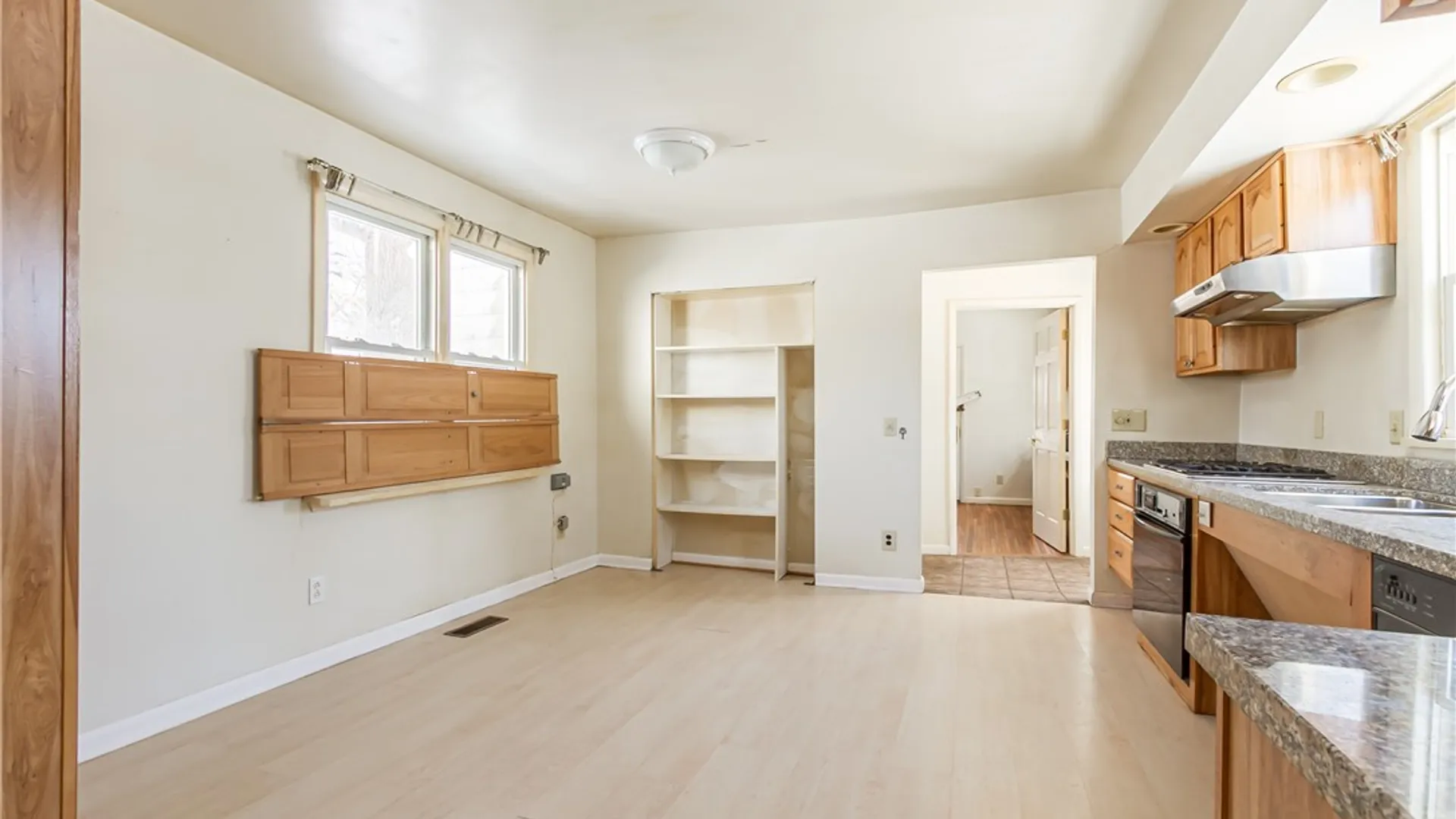 Property at 4 Sanford Place, Rochester, NY 14620 6