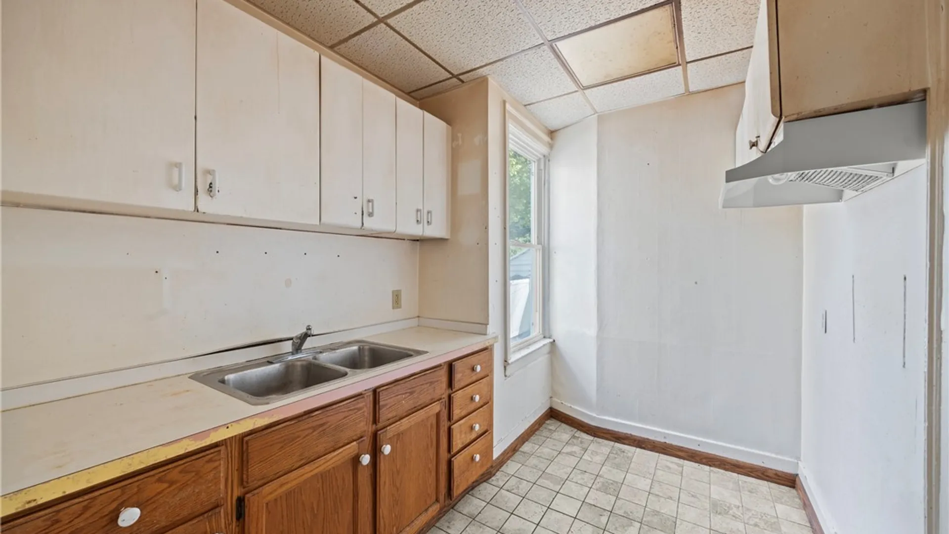 Property at 723 Delavan Avenue, Buffalo, NY 14222 10