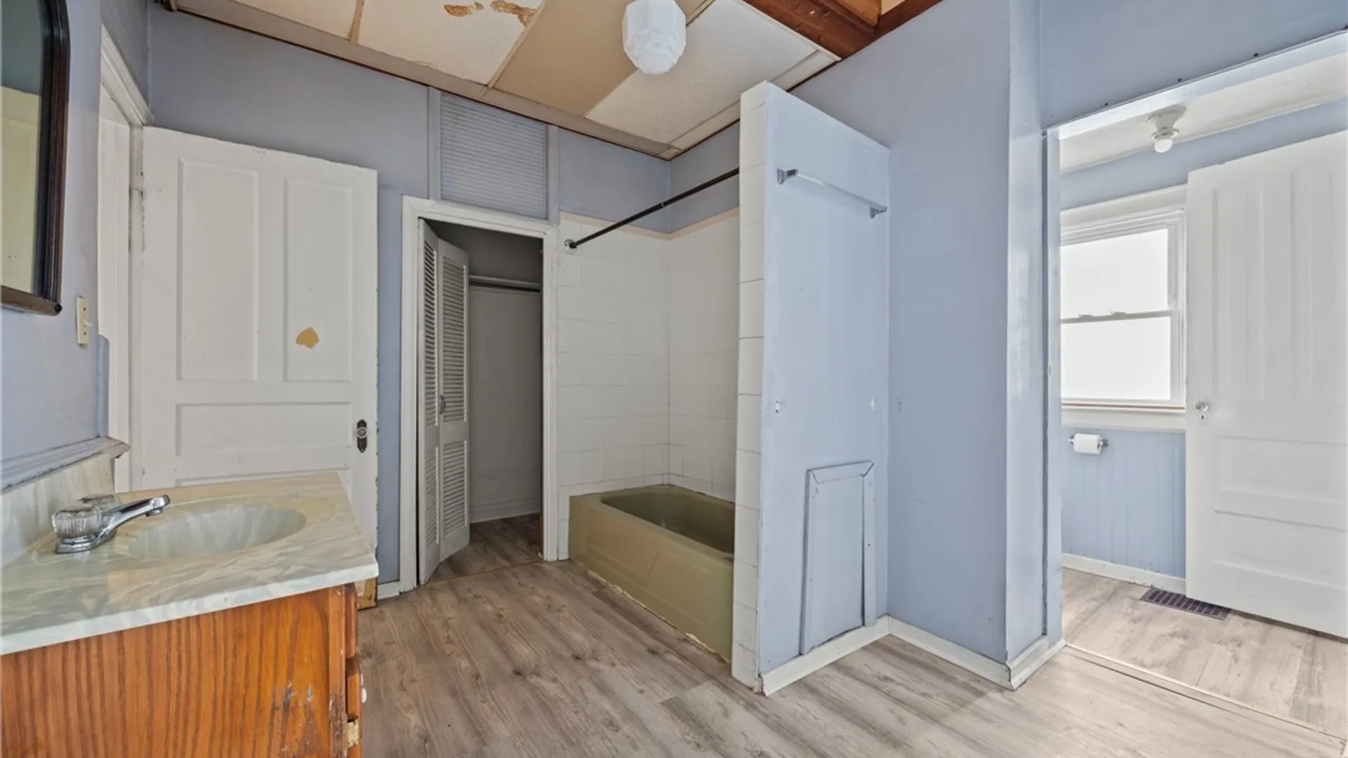 Property at 723 Delavan Avenue, Buffalo, NY 14222 13