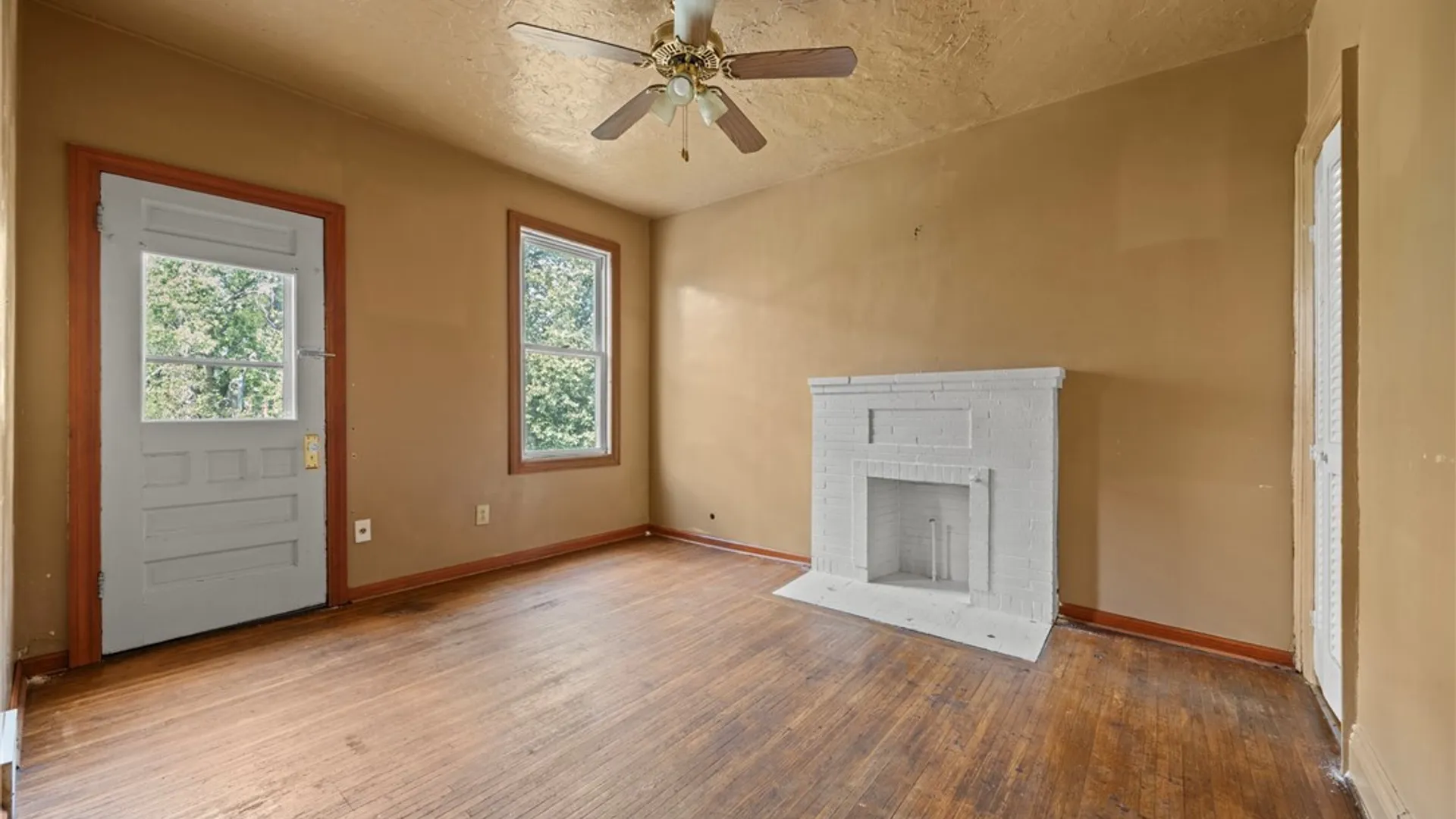 Property at 723 Delavan Avenue, Buffalo, NY 14222 23
